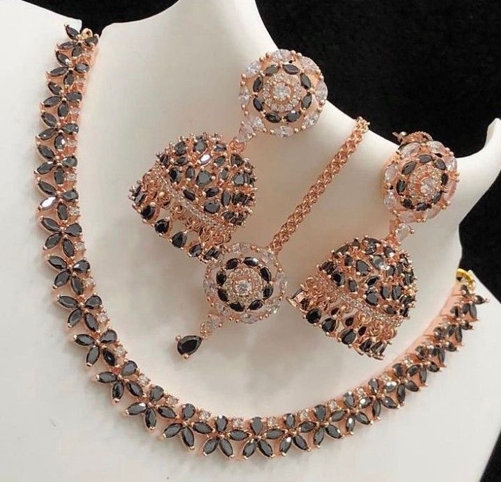 Zarcon necklace set with earrings and tika for girls and women